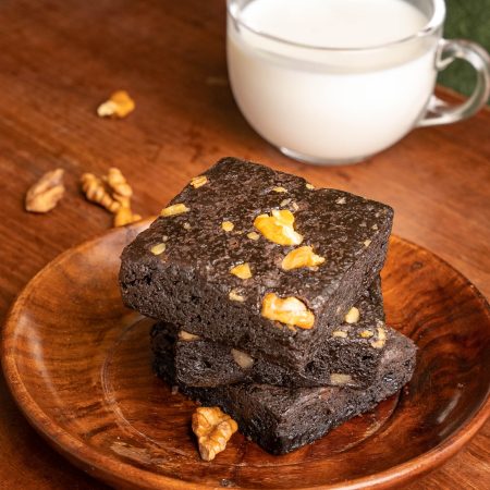Chocolate Walnut Brownie (Eggless) 50gm