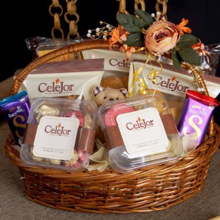Gift hampers 2 (Code-0012)